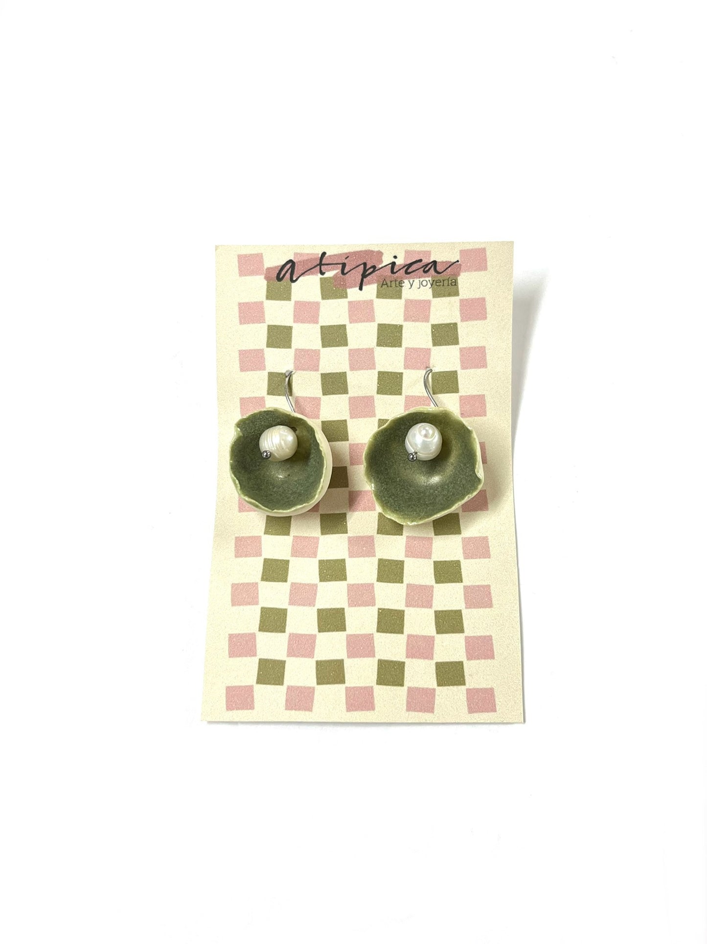 Atypical - Shell Screens