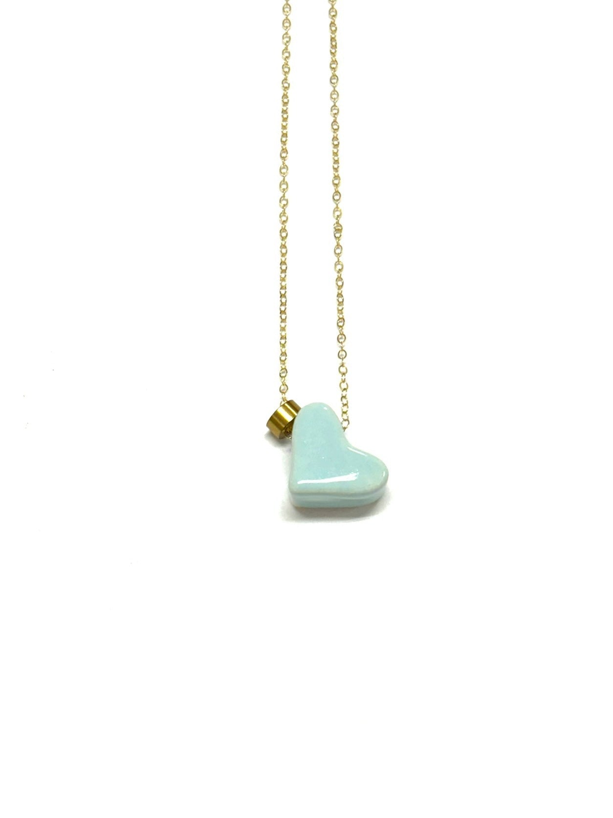 Itsari - COLLAR CORAZÓN / VARIEDAD DE COLORES