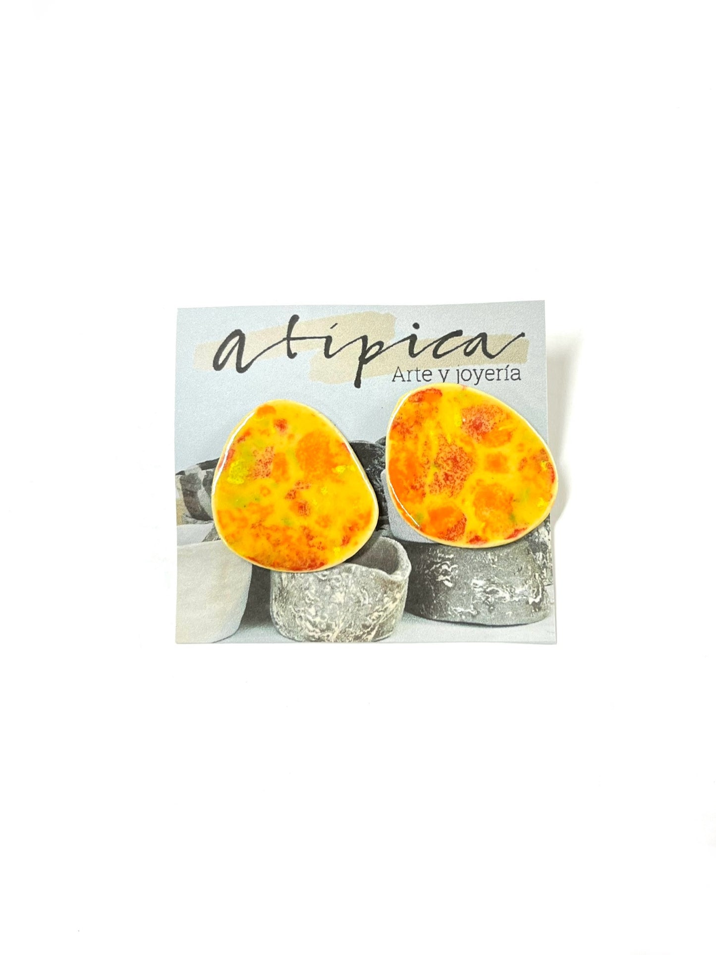 Atypical - STUDS CERAMICS / VARIETY OF COLORS