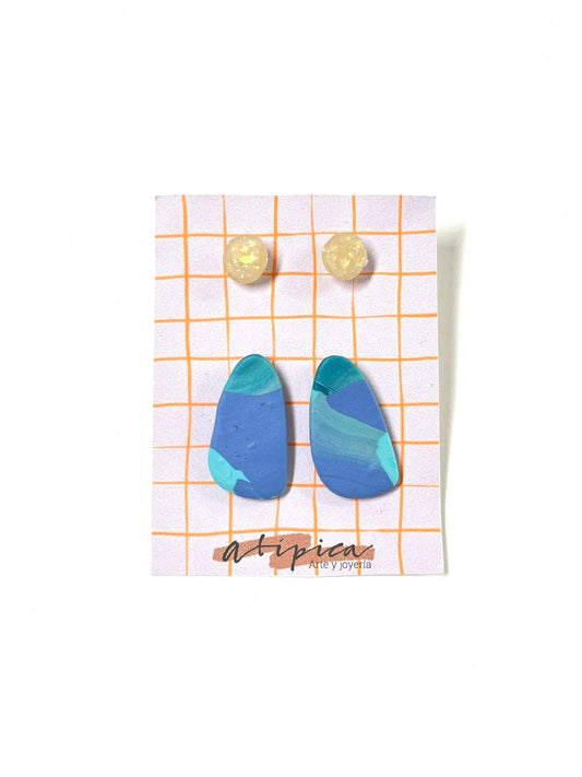 Atypical - STUDS SET 2 BLUE CREAM