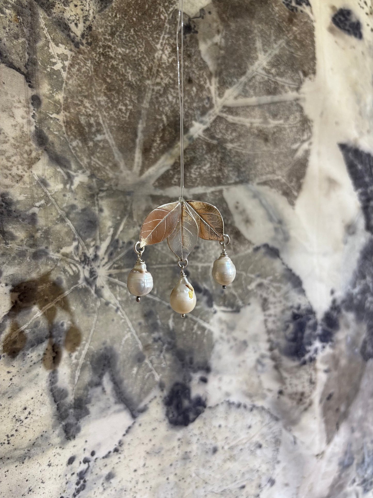 Luisa E. Roque  // Two become one // Aretes