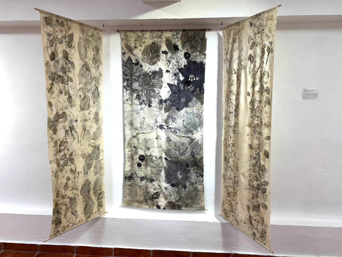 Luisa E. Roque  // Two become one // Instalación textil