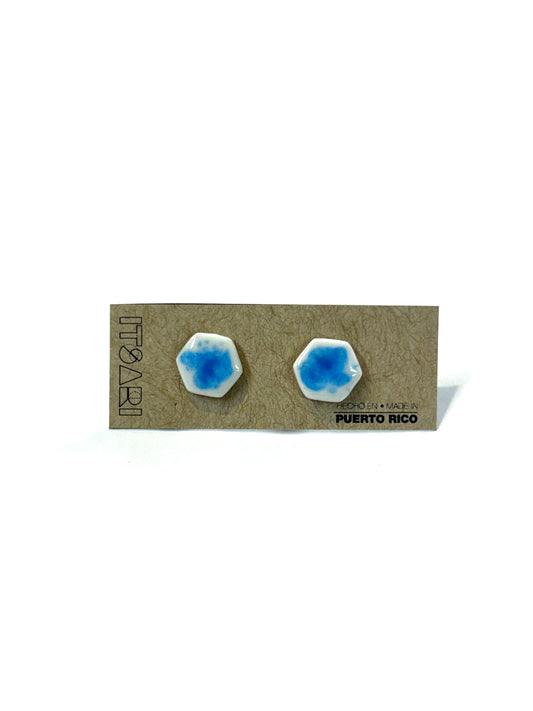 Itsari - STUDS HEXÁGONO / AZUL Y BLANCO