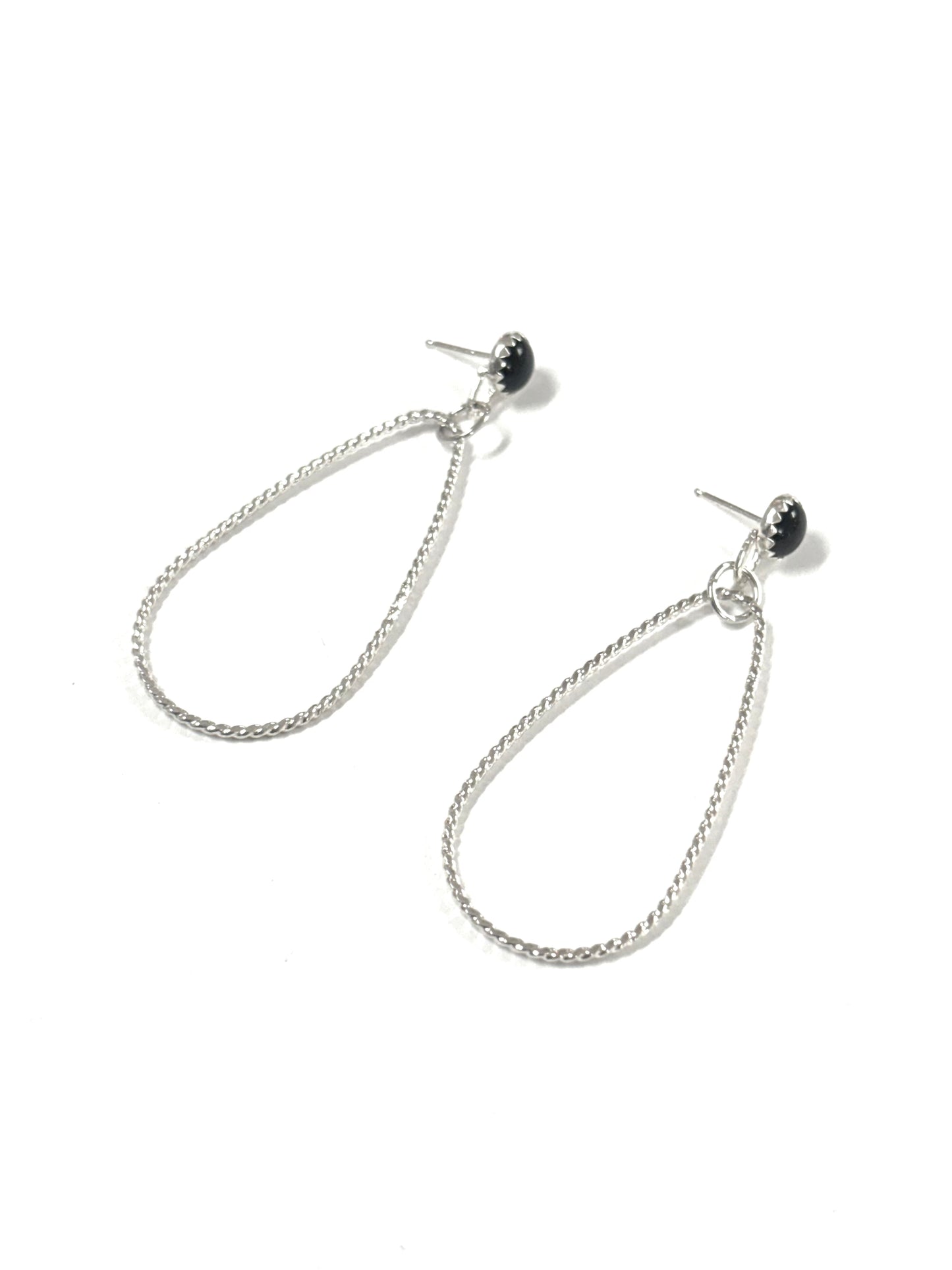 Maribelle Campa - ARETES ONYX + HOOP DE PLATA