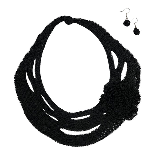 Milagros Rosado - COLLAR / NEGRO