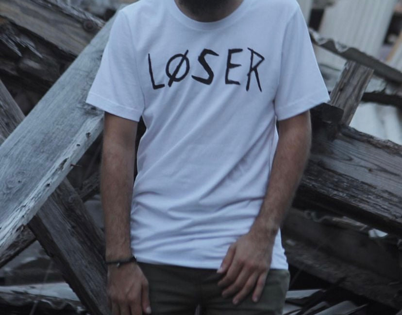 Bruma Designs - T-SHIRT LOSER BLANCA